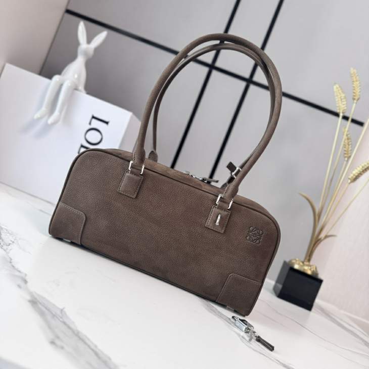 Picture of Loewe Handbags _SKUfw239912817fw